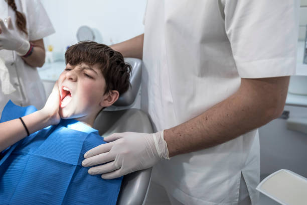 Best Emergency Dental Extractions in Rohnert Park, CA